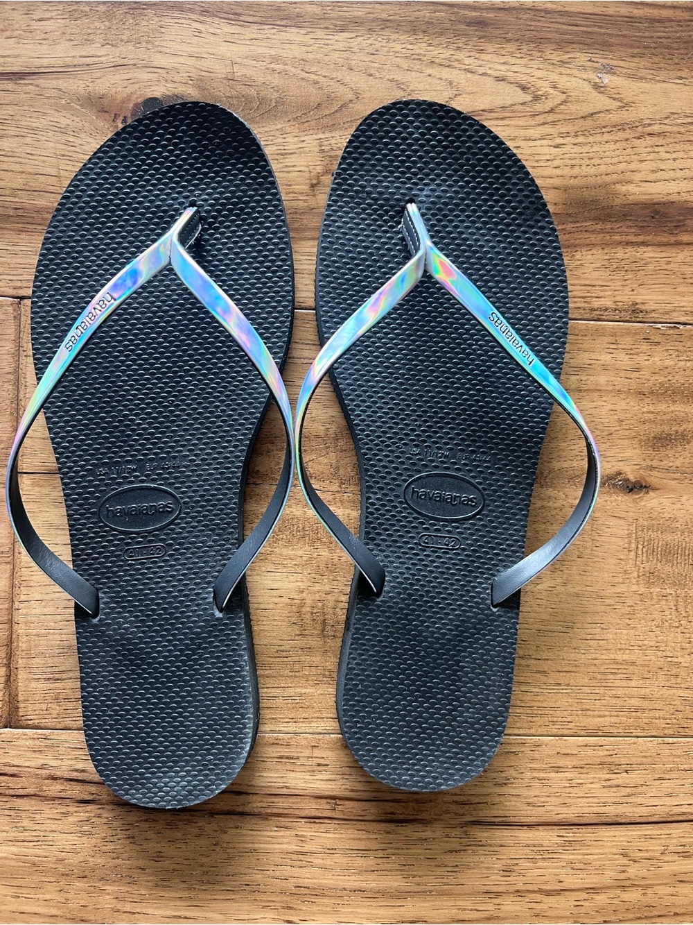 Havaianas Slim Beach Pool Flip Flops with Iridescent Straps - Black